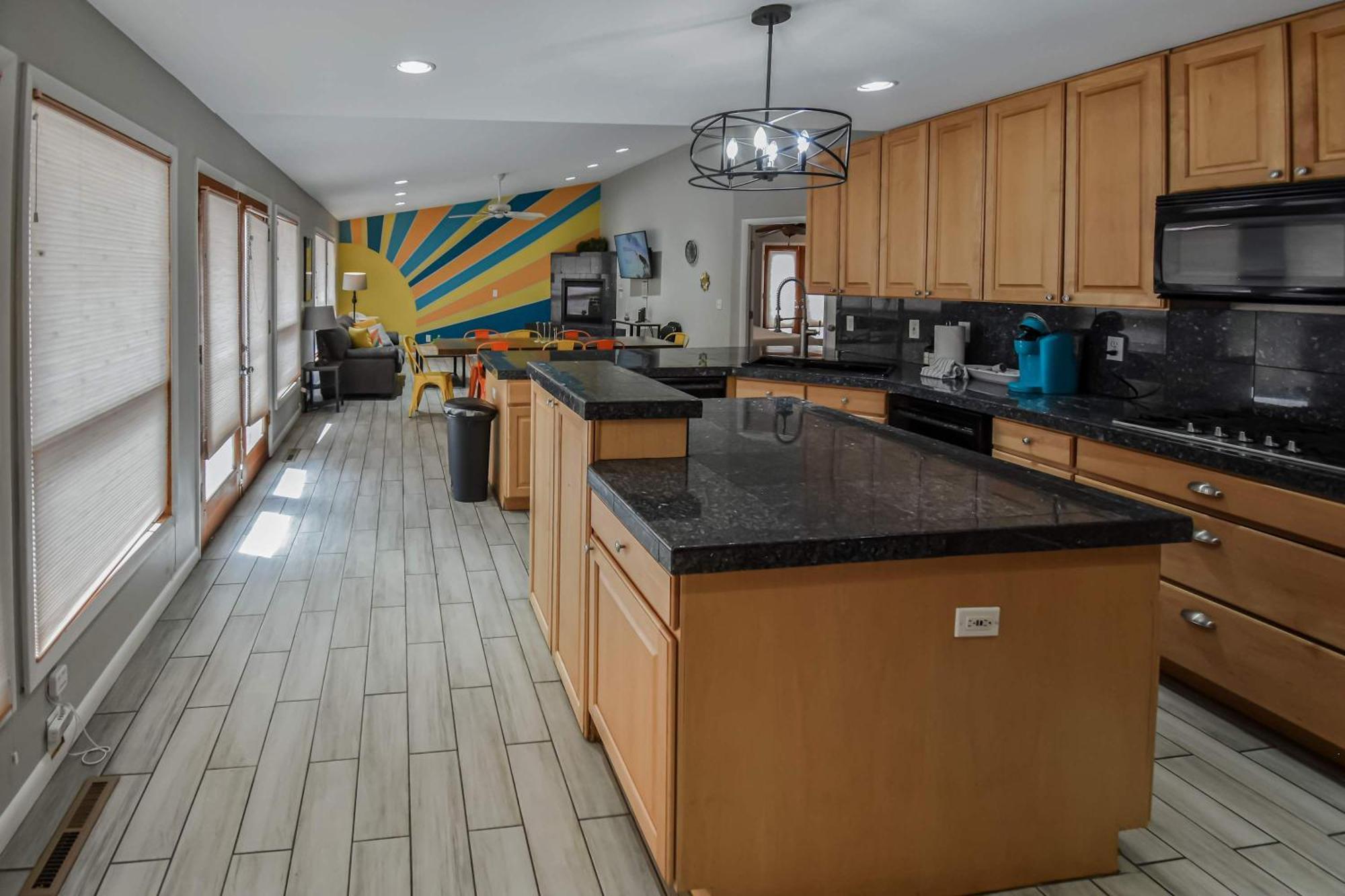 Sunny Family In With Huge Yard And Hot Tub Holiday home