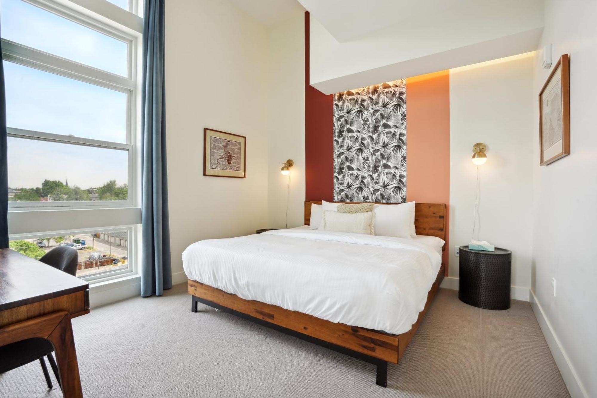 2880: Skyline Penthouse At Espadin