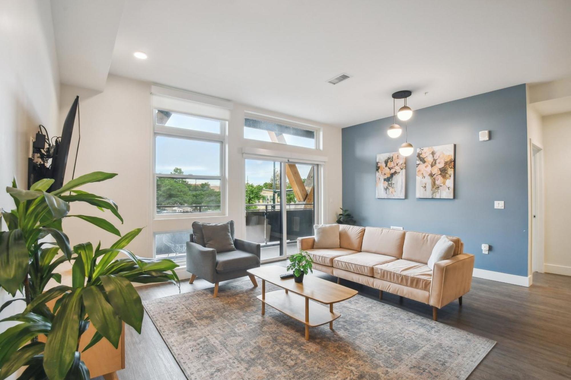 Holiday home 2880: Sleek & Chic Comforts At Espadin Denver