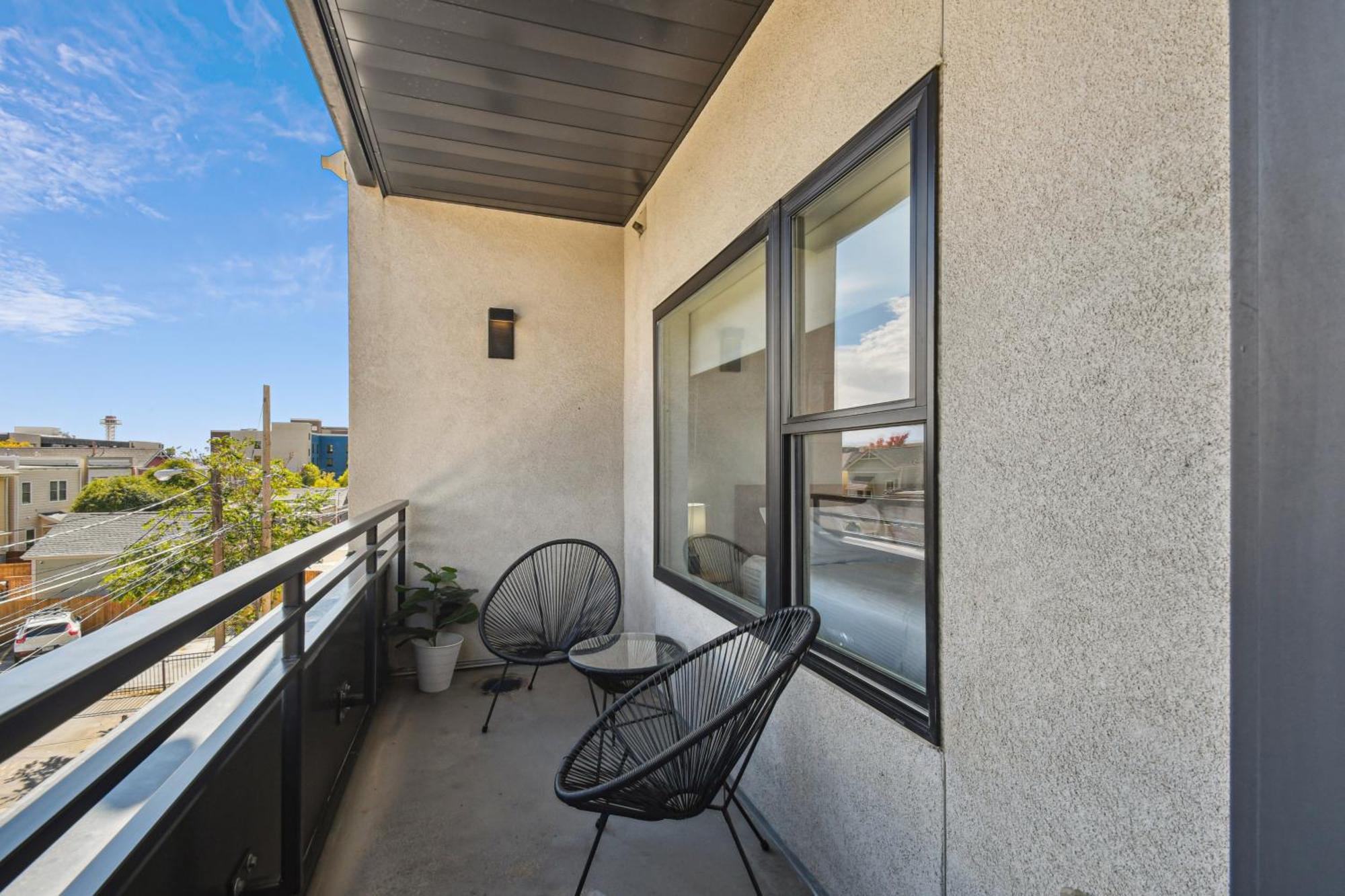 2880: Sophistication Simplified At Espadin Holiday home Denver