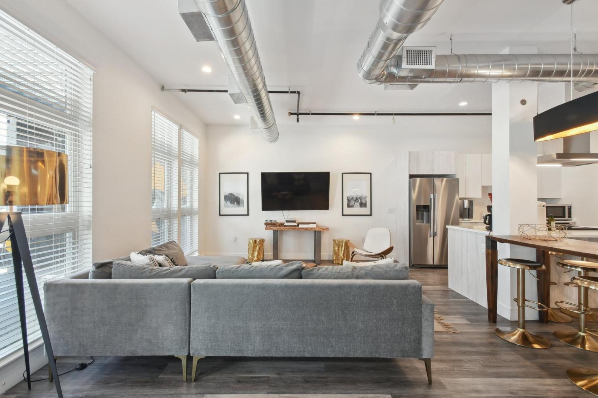 3198: Urban Cowboy Escape At Rino Art Lofts Holiday home *