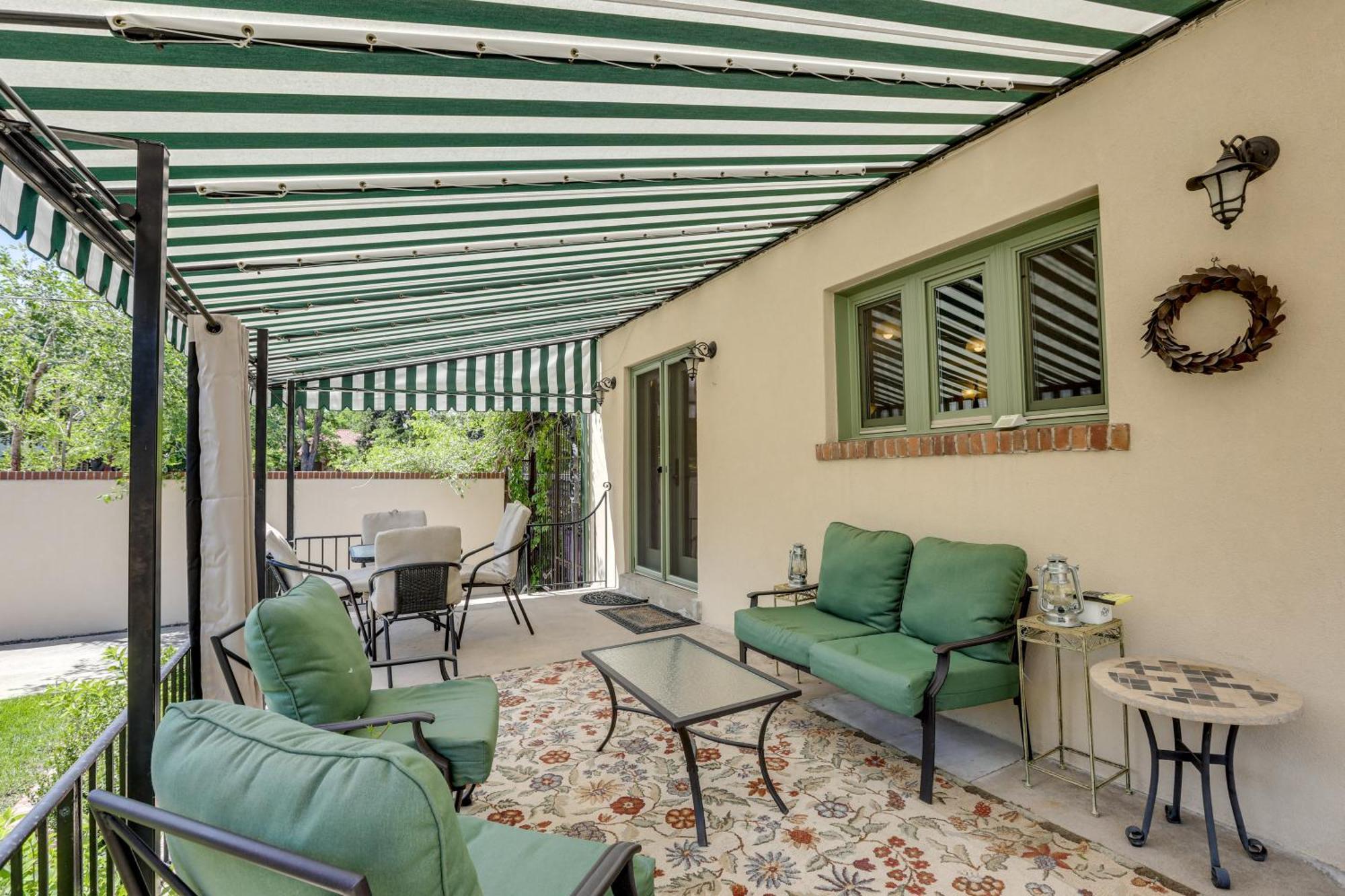 Centrally Located Retreat With Yard And Grill! Holiday home