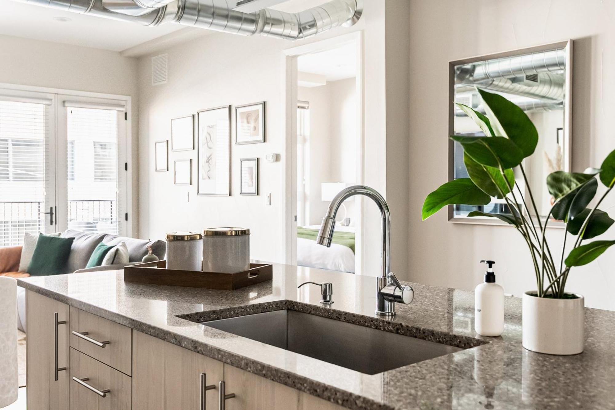 Bright & Breezy | Rino Art Lofts Holiday home