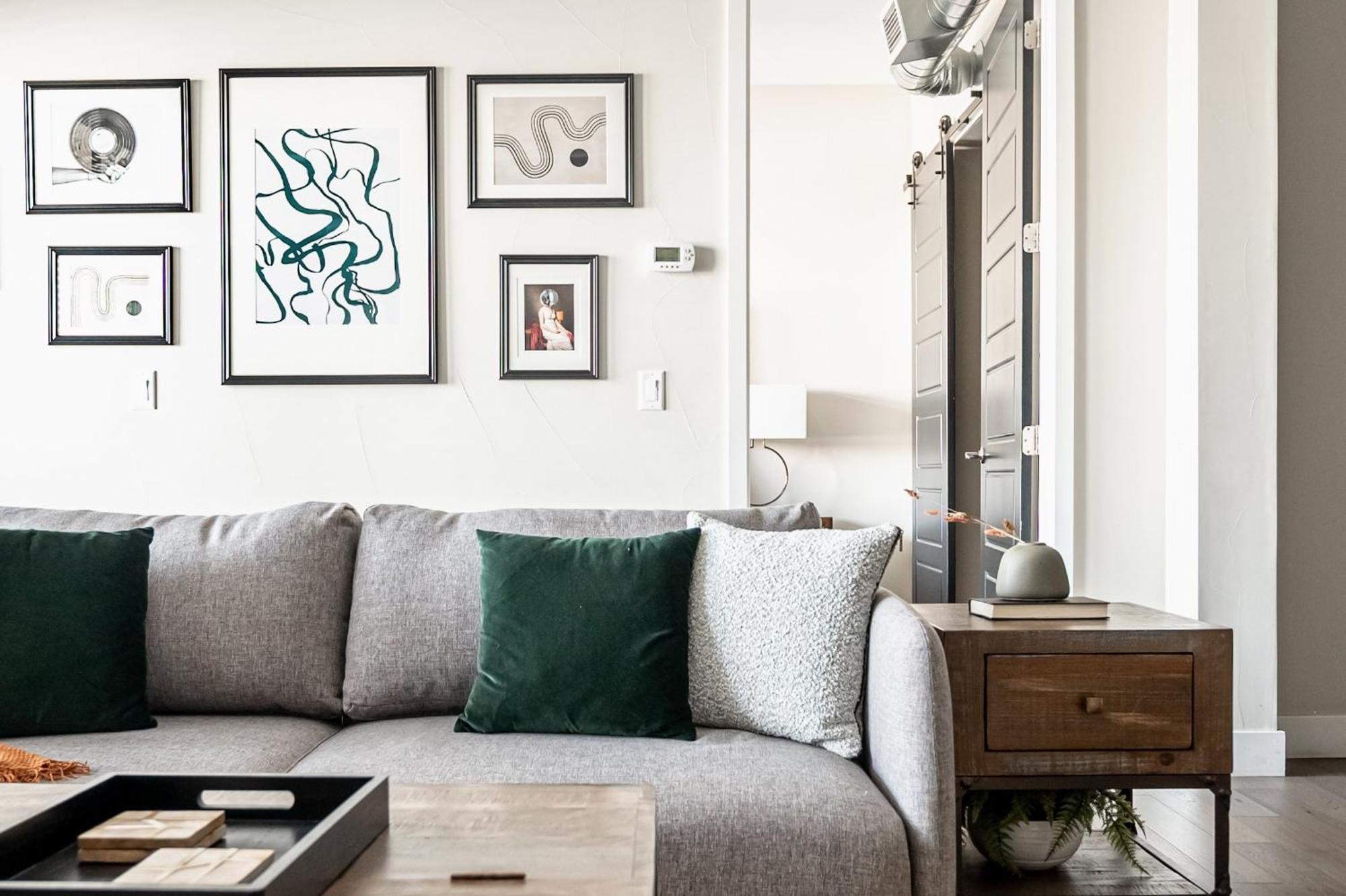 Bright & Breezy | Rino Art Lofts Holiday home Denver