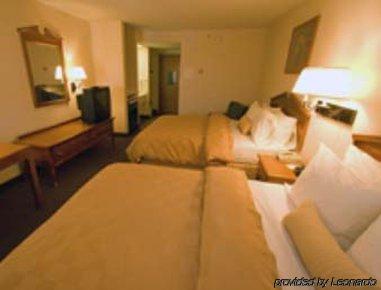 Hotel Days & By Wyndham International Airport
