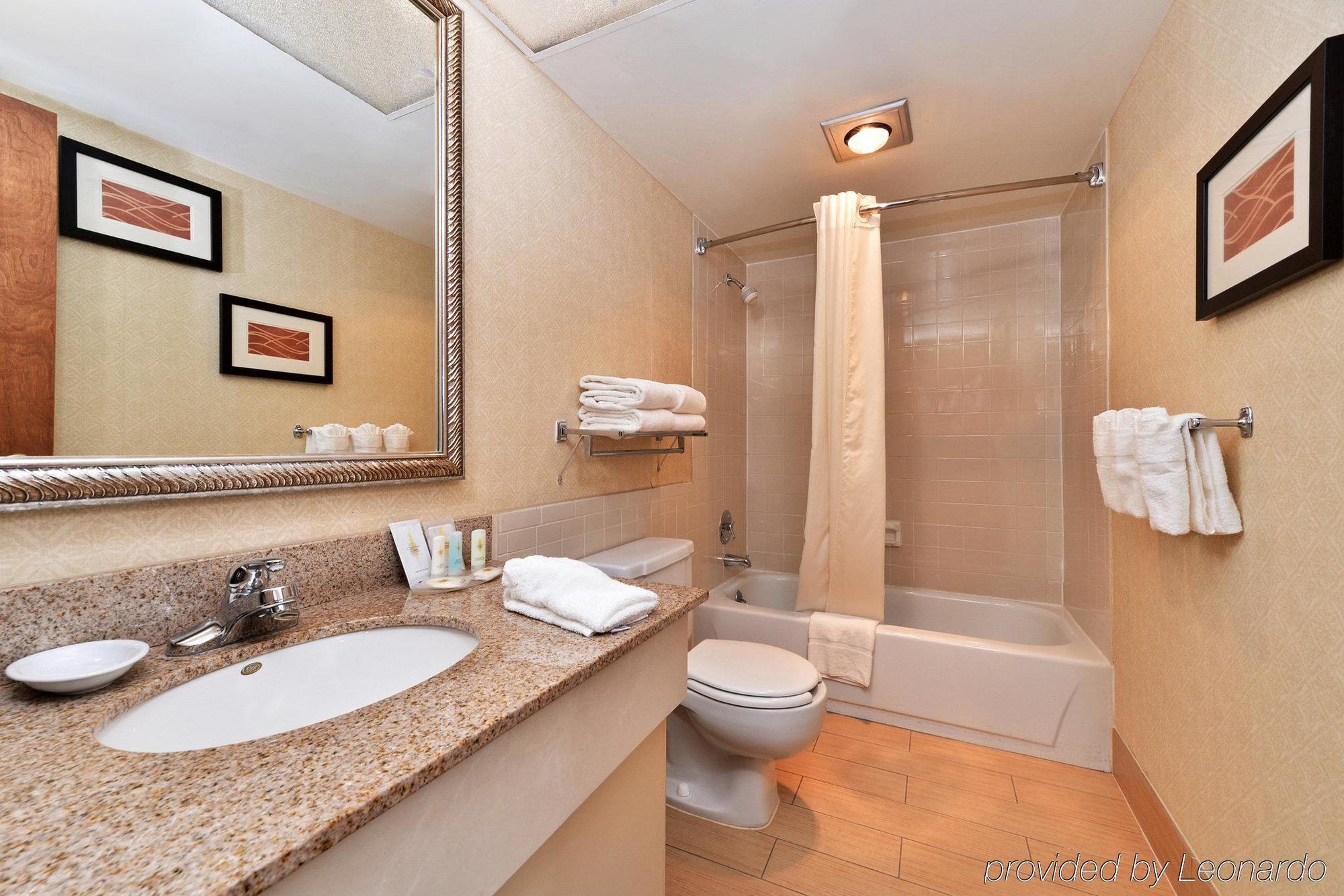 Hotel Comfort & Northfield Denver