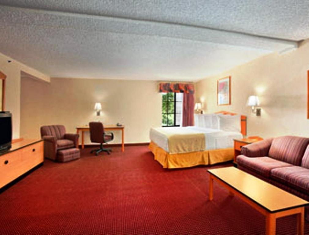 Americinn & International Airport Hotel Denver