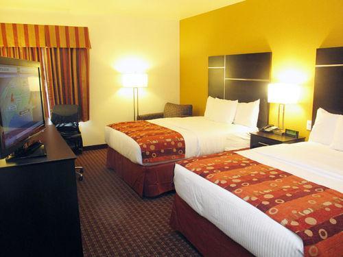 Hotel La Quinta By Wyndham Gateway Park