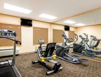 Hotel Baymont By Wyndham International Airport 3*