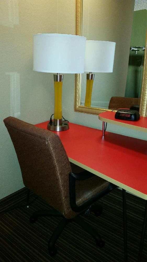Super 8 By Wyndham