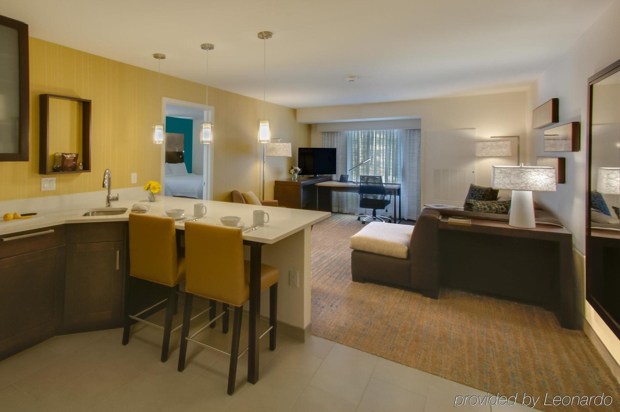 Cherry Creek Hotel 3*