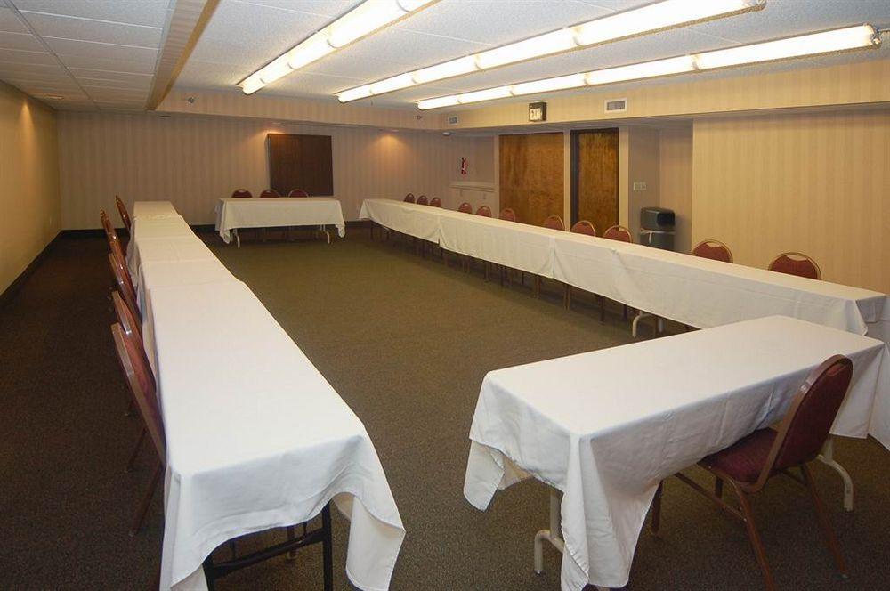 Comfort & Northfield Hotel Denver