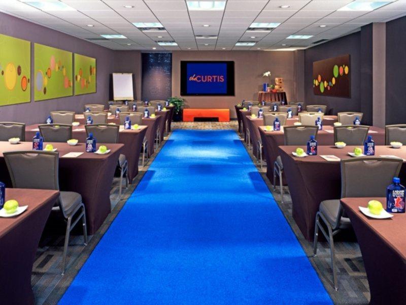 Hotel The Curtis - A Doubletree By Hilton