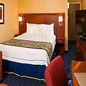 Courtyard By Marriott Park