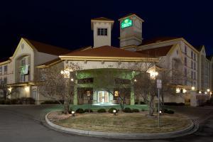 Hotel La Quinta By Wyndham Airport Dia 3*