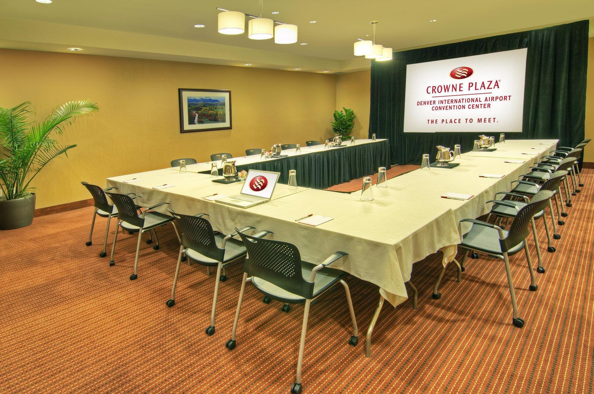 Crowne Plaza International Airport, An Ihg 3*