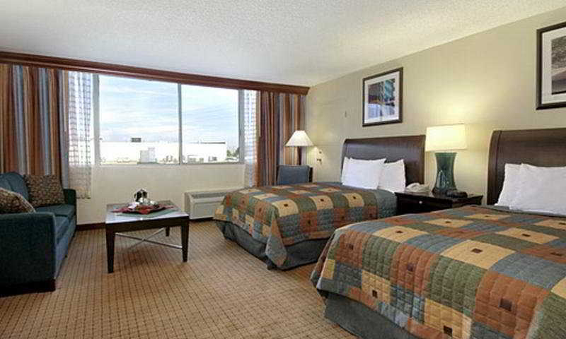 Hotel Doubletree By Hilton Park Denver