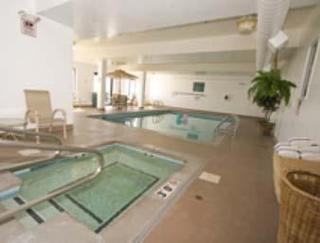Days & By Wyndham International Airport