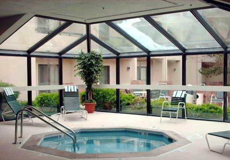 Courtyard By Marriott Park Hotel 3*