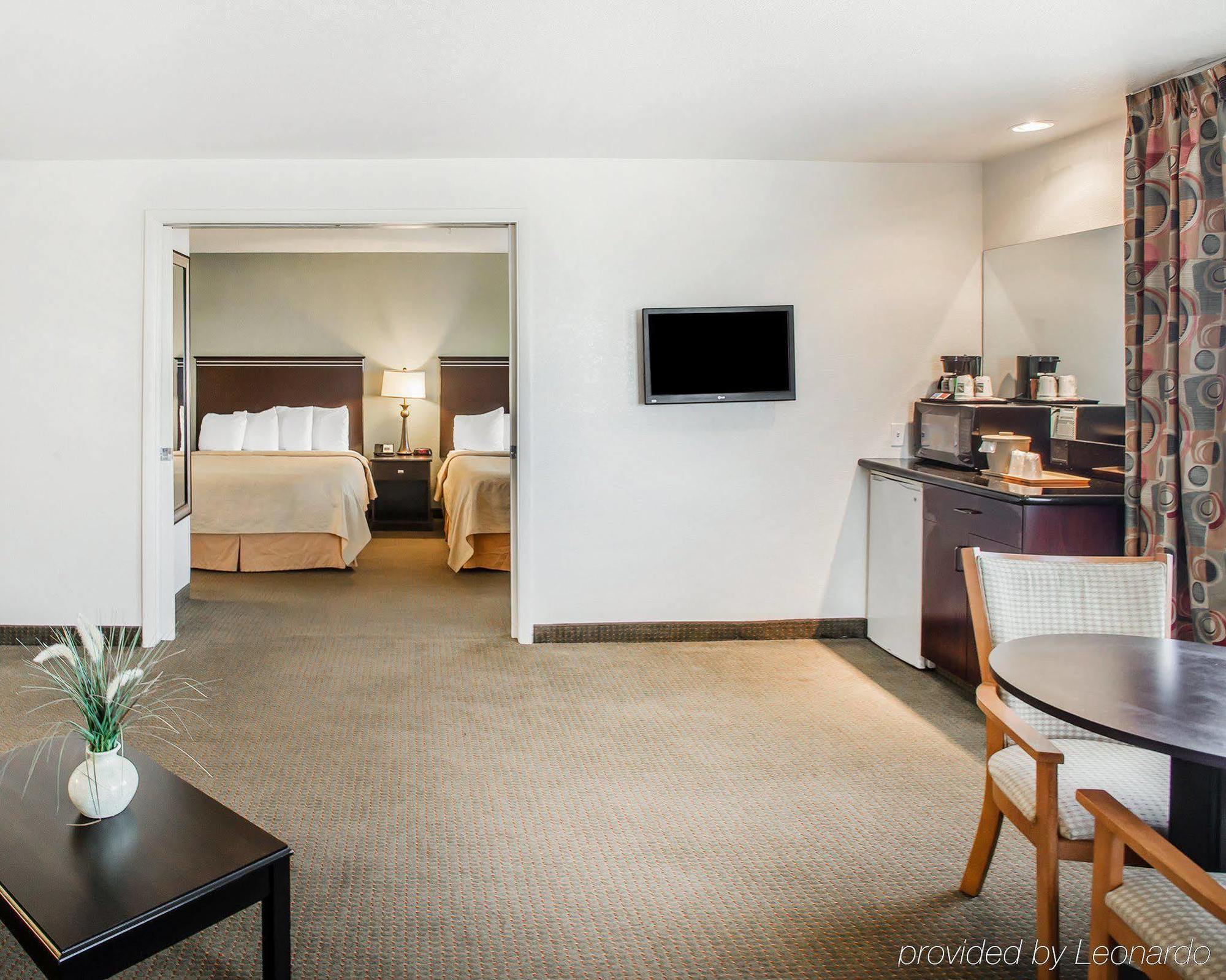 Quality & International Airport Hotel Denver