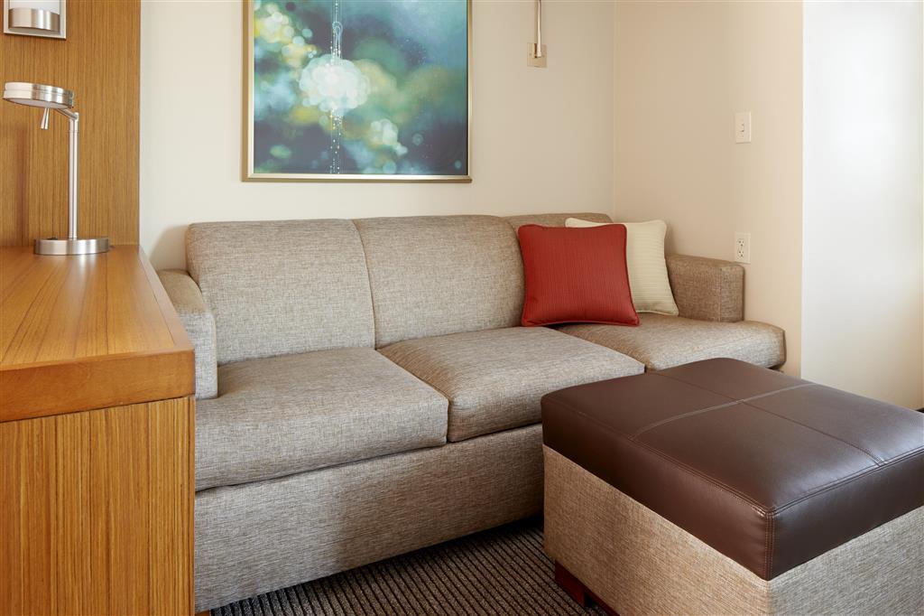 Hyatt Place Cherry Creek Hotel 3*