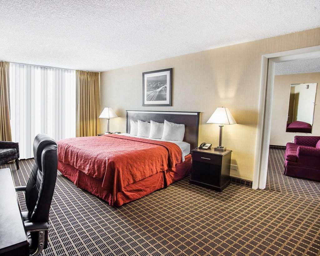 Clarion Hotel