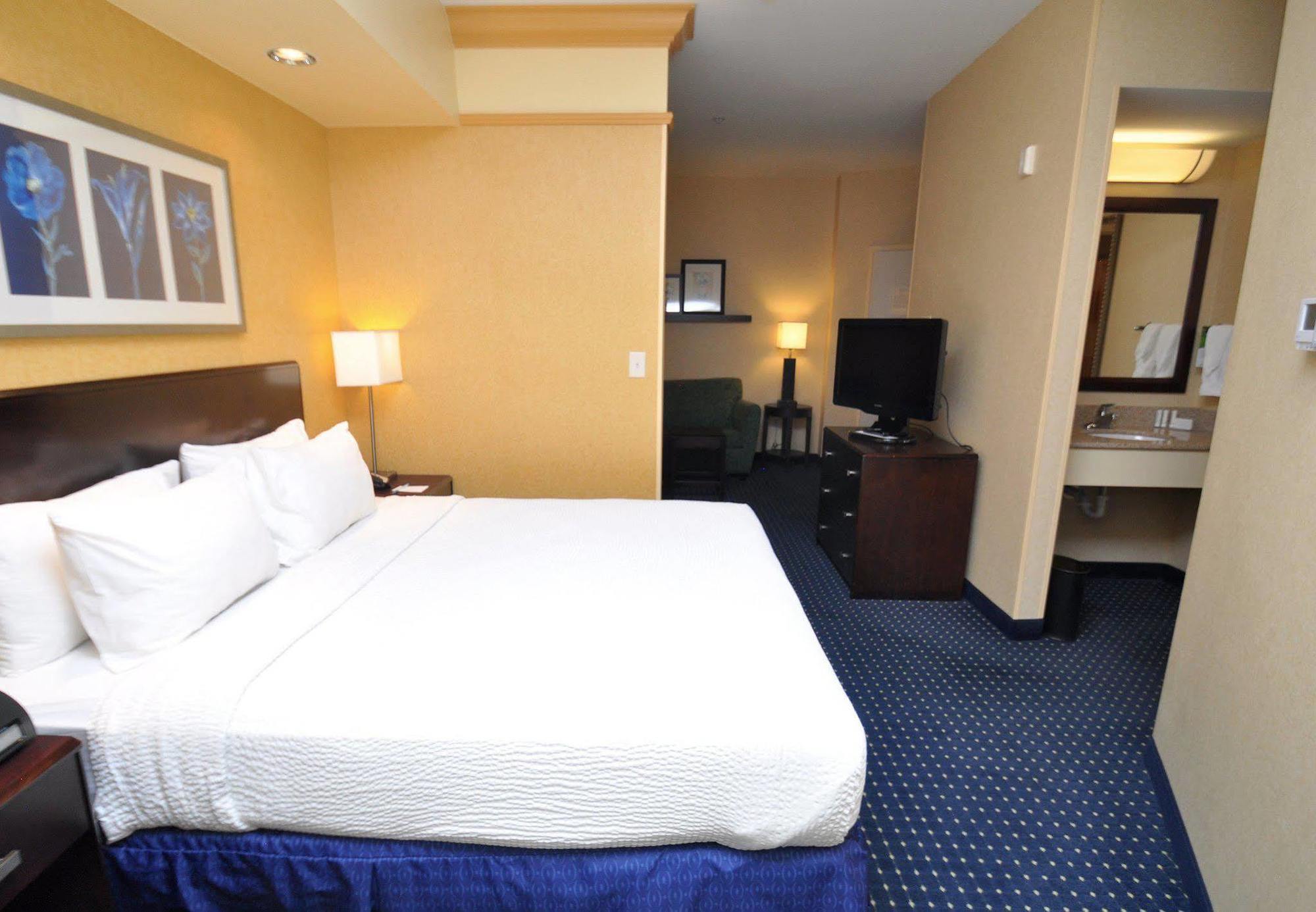 Hotel Springhill By Marriott Airport