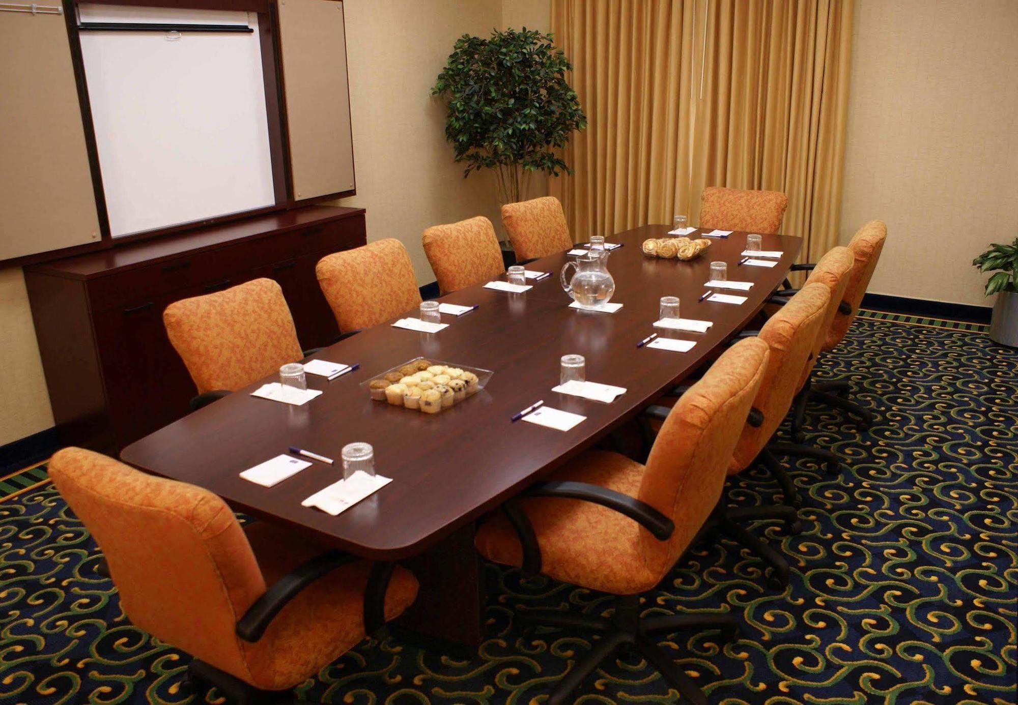 Springhill By Marriott Airport Denver