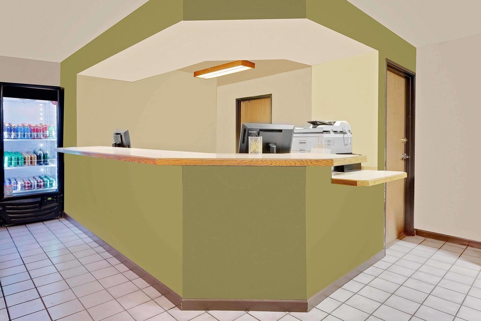 Super 8 By Wyndham 2*