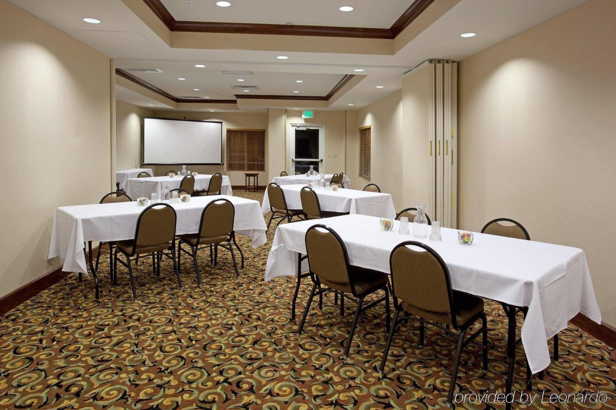 Staybridge International Airport By Ihg 3* Denver