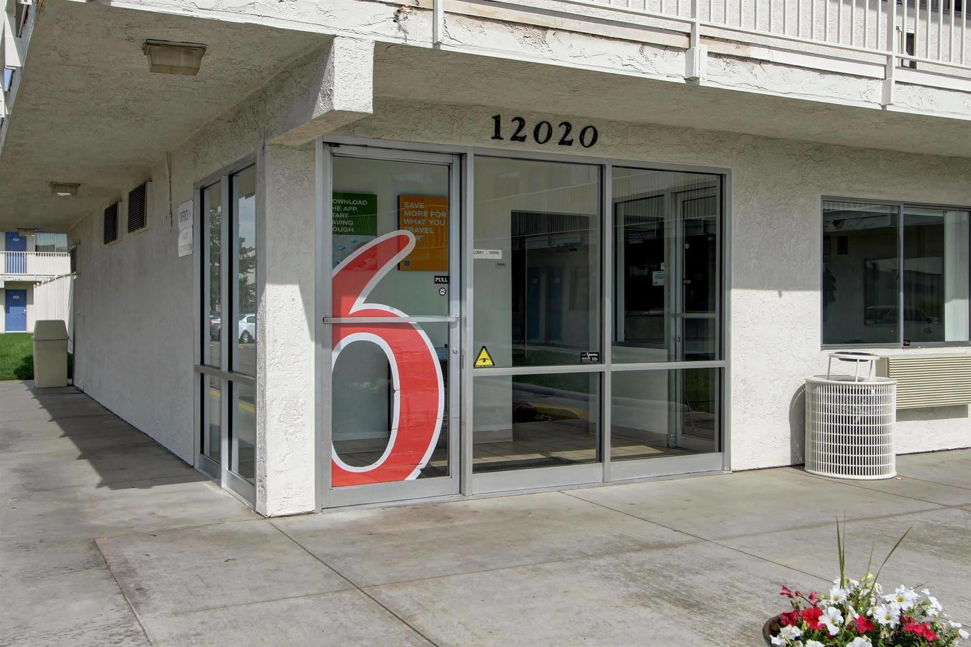 6-denver, Co - Airport Hotel 2*