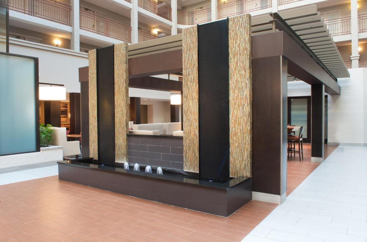 Embassy By Hilton Tech Center North Hotel 3*