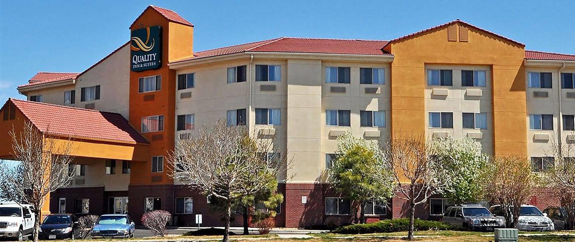 Quality & International Airport Hotel