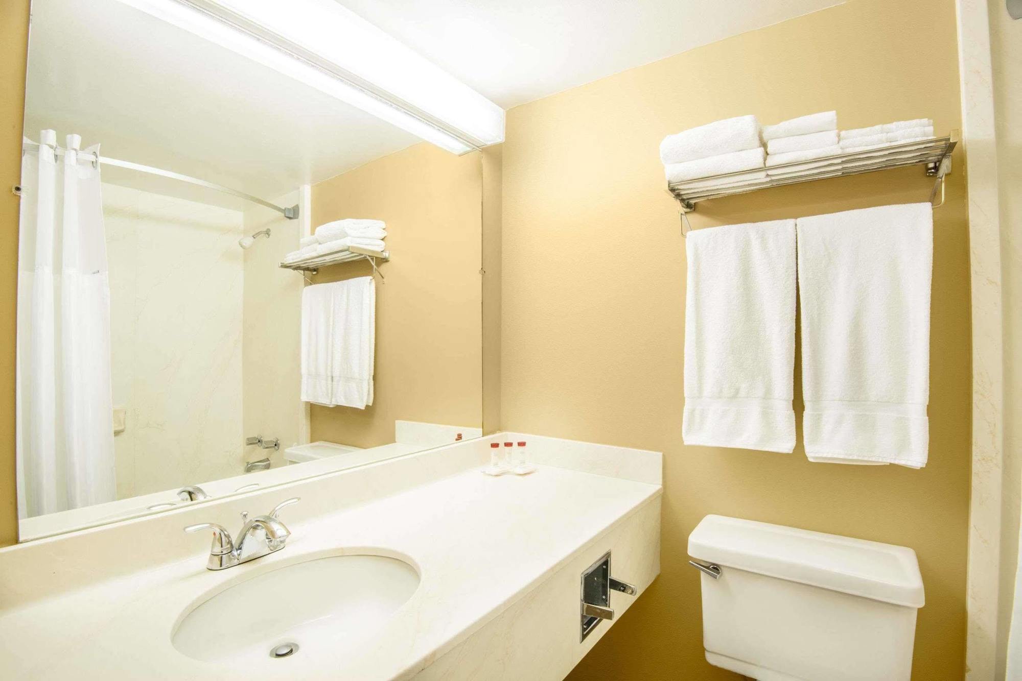 Ramada By Wyndham Downtown 3* Denver