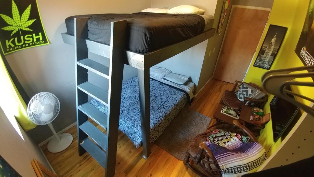 Stout House Bed & Breakfast