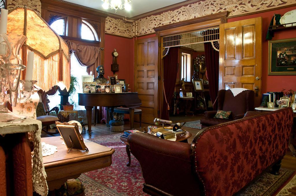 Castle Marne Bed & Breakfast