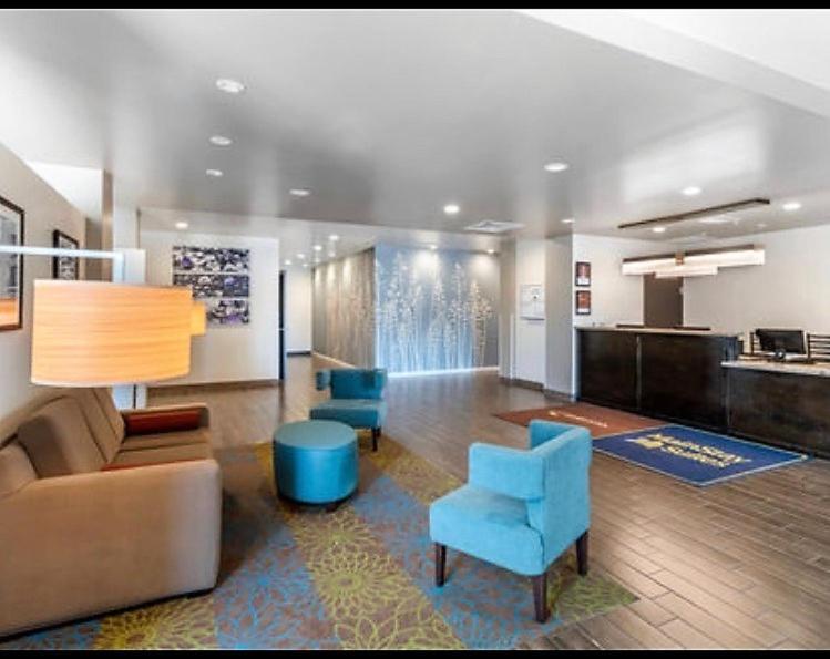 Sleep & International Airport Hotel 2*