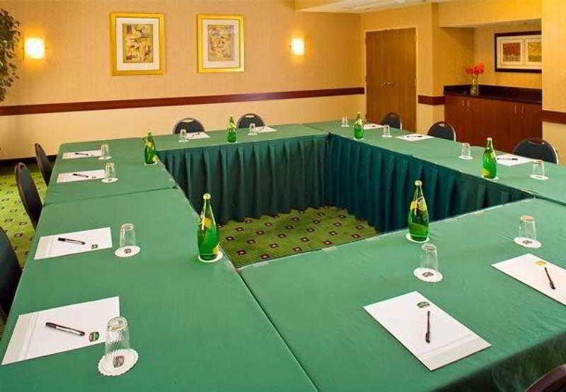 Hotel Courtyard By Marriott Park 3*