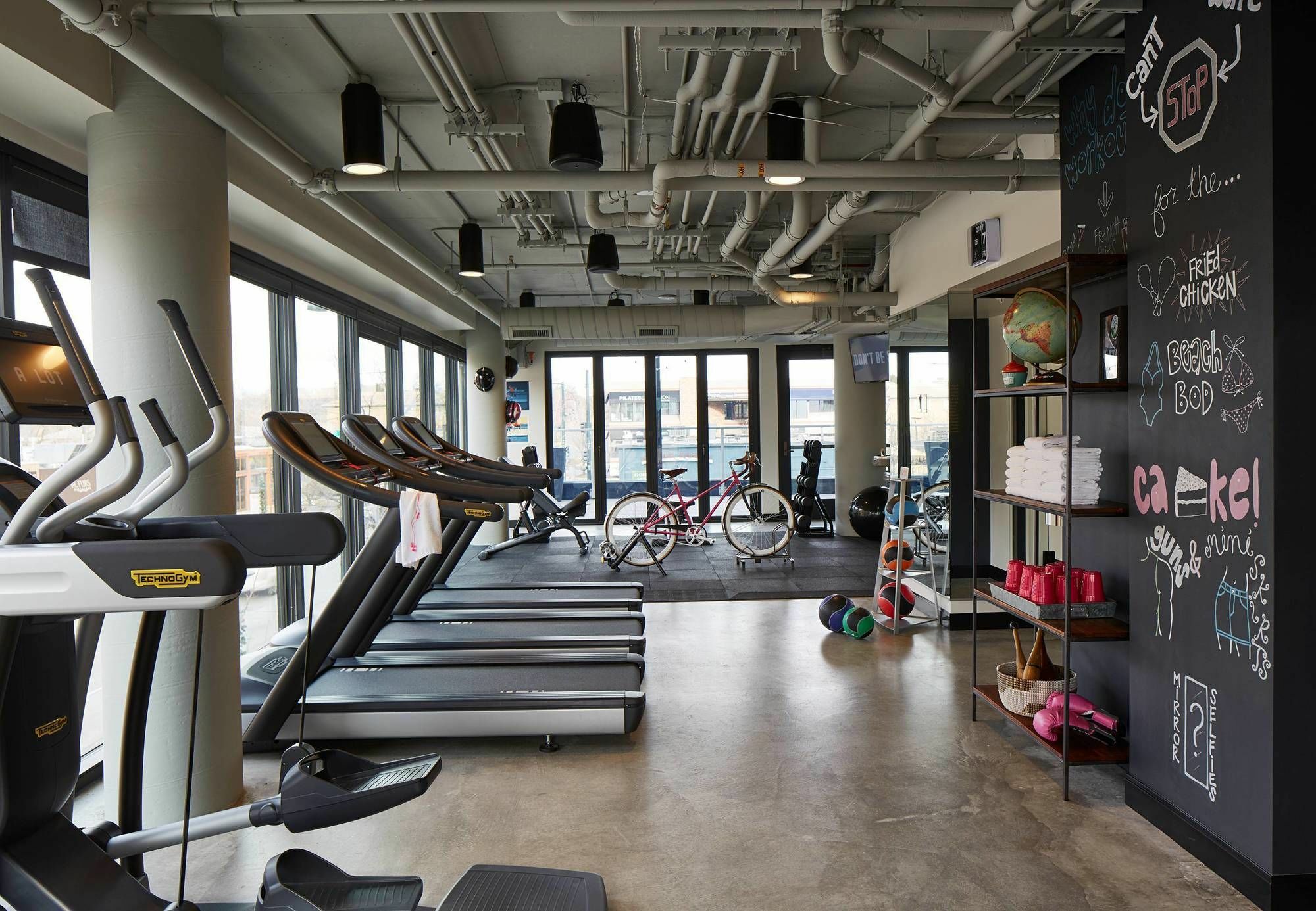Moxy Cherry Creek Hotel 3*