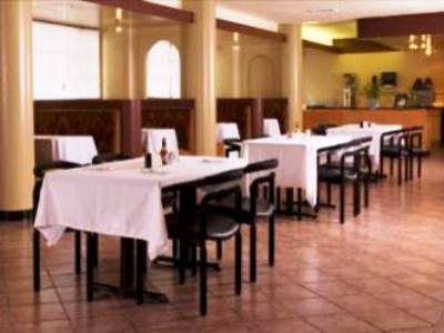 Hotel Ramada By Wyndham Downtown Denver