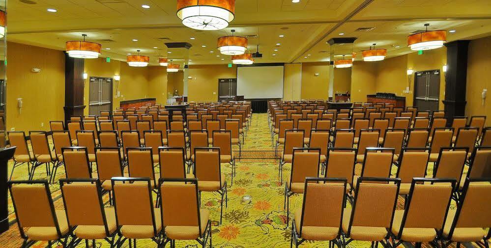 Doubletree By Hilton International Airport, Co 4* Denver