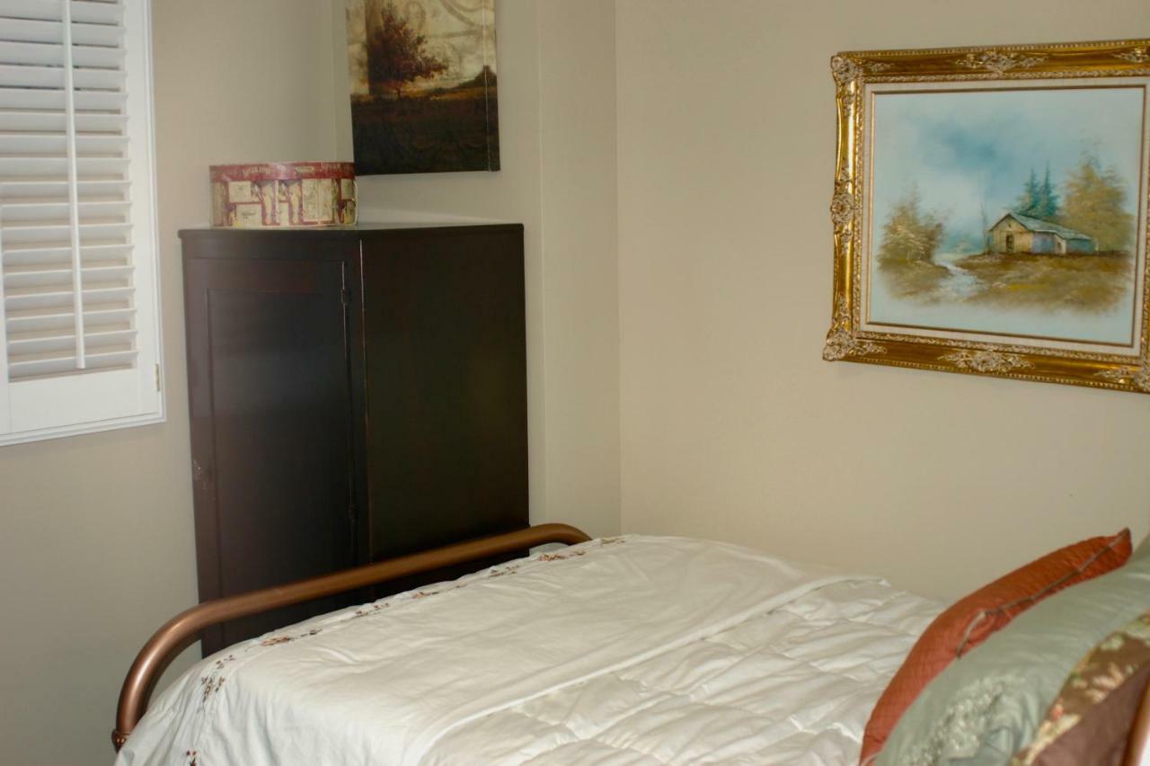 Blue Bear Den 3br 2ba & * Denver