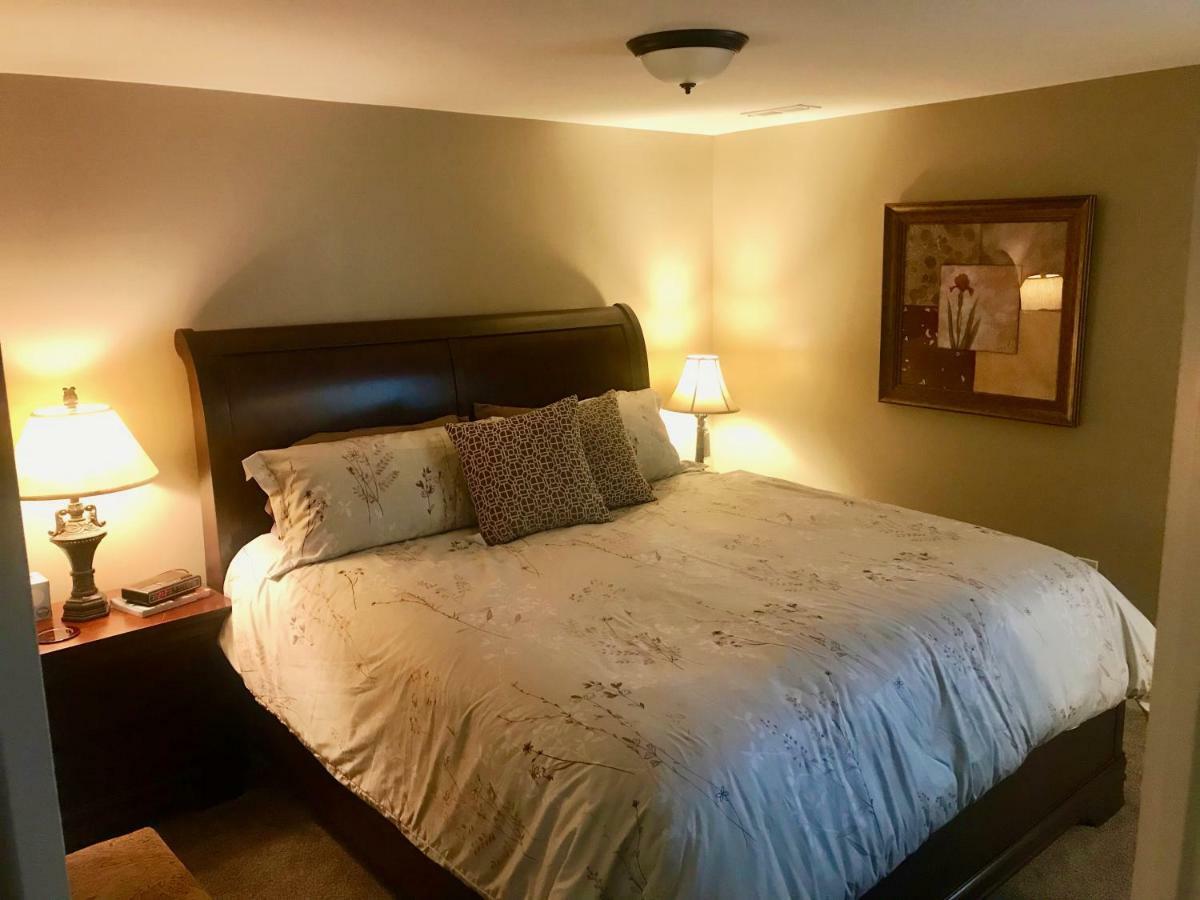 Blue Bear Den 3br 2ba & * Denver