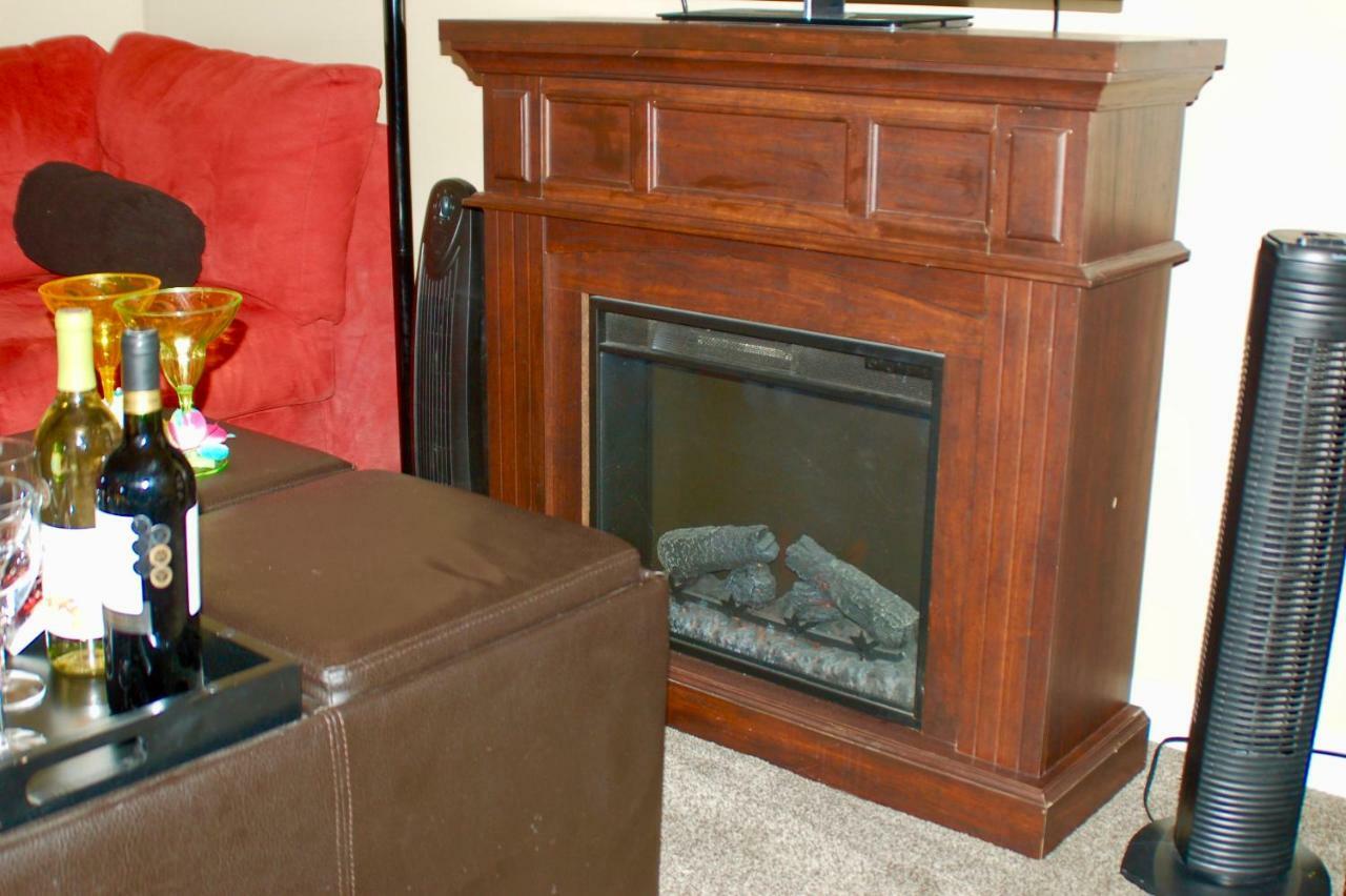 Blue Bear Den 3br 2ba & * Denver