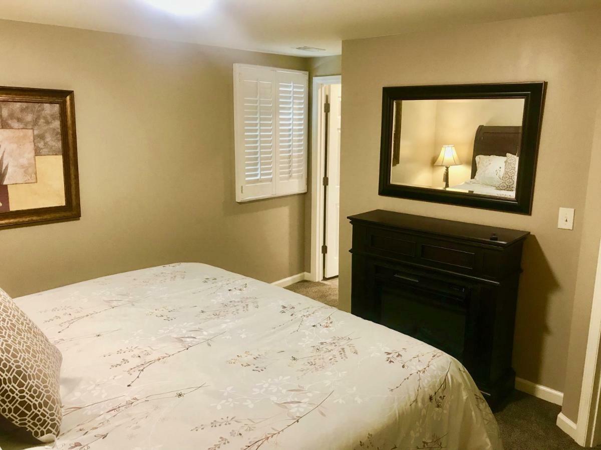 Blue Bear Den 3br 2ba & * Denver