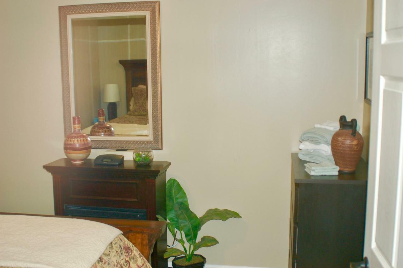 Blue Bear Den 3br 2ba & Apartment *