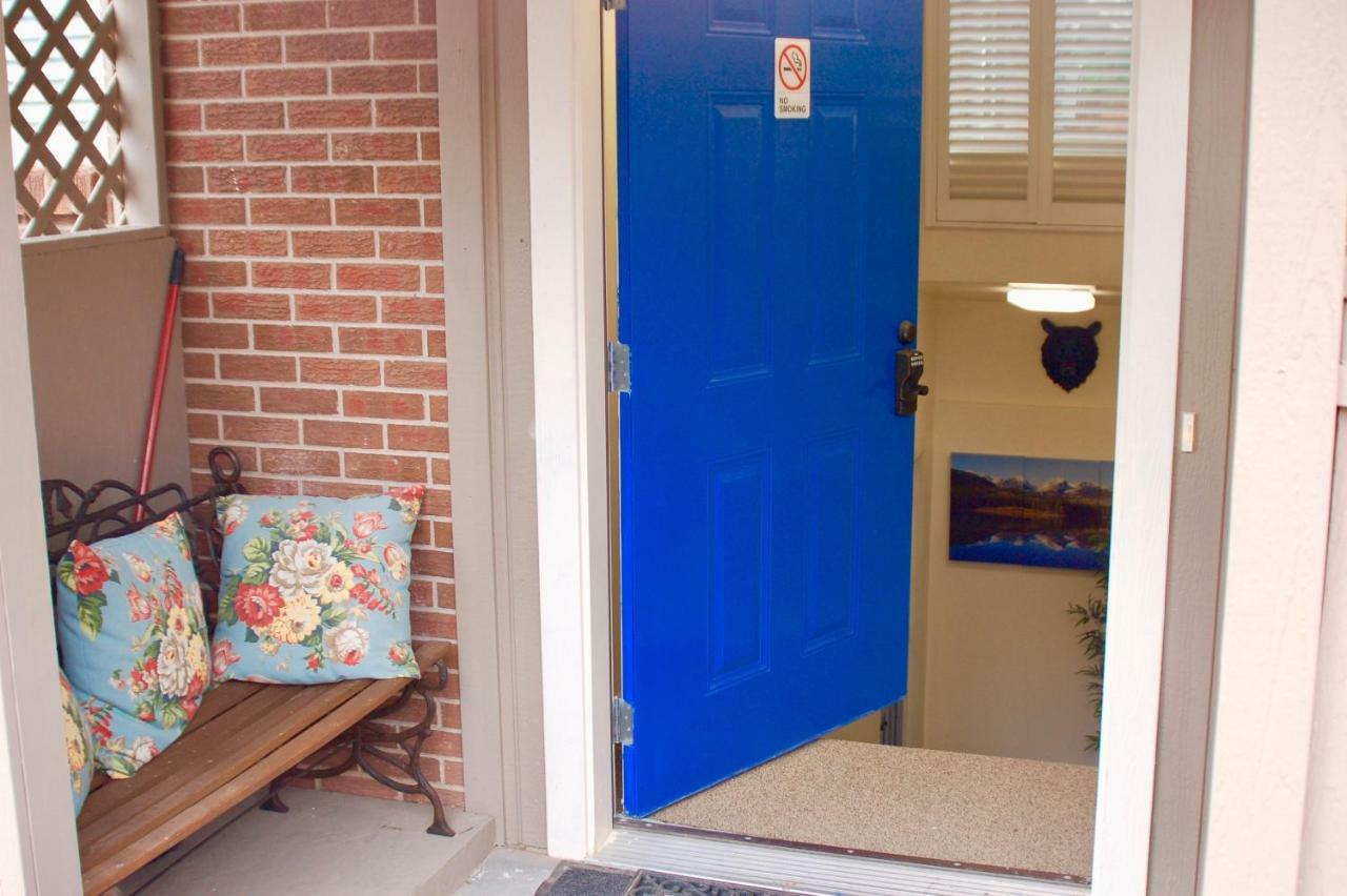 Blue Bear Den 3br 2ba & Denver