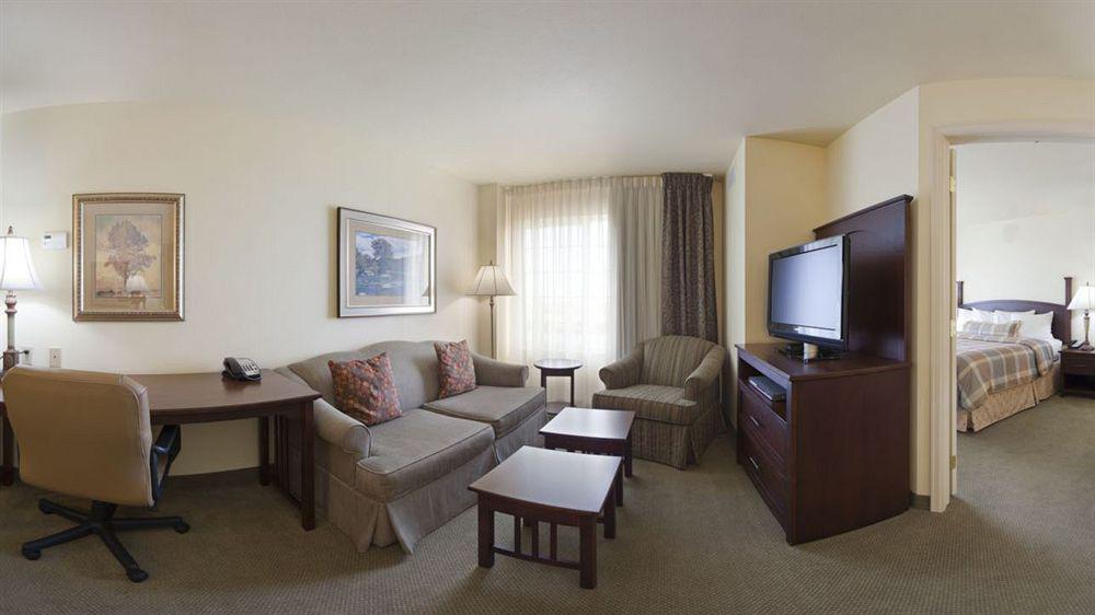 Staybridge International Airport By Ihg