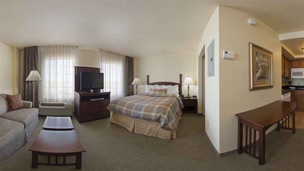Staybridge International Airport By Ihg Hotel