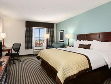 Baymont By Wyndham International Airport 3*